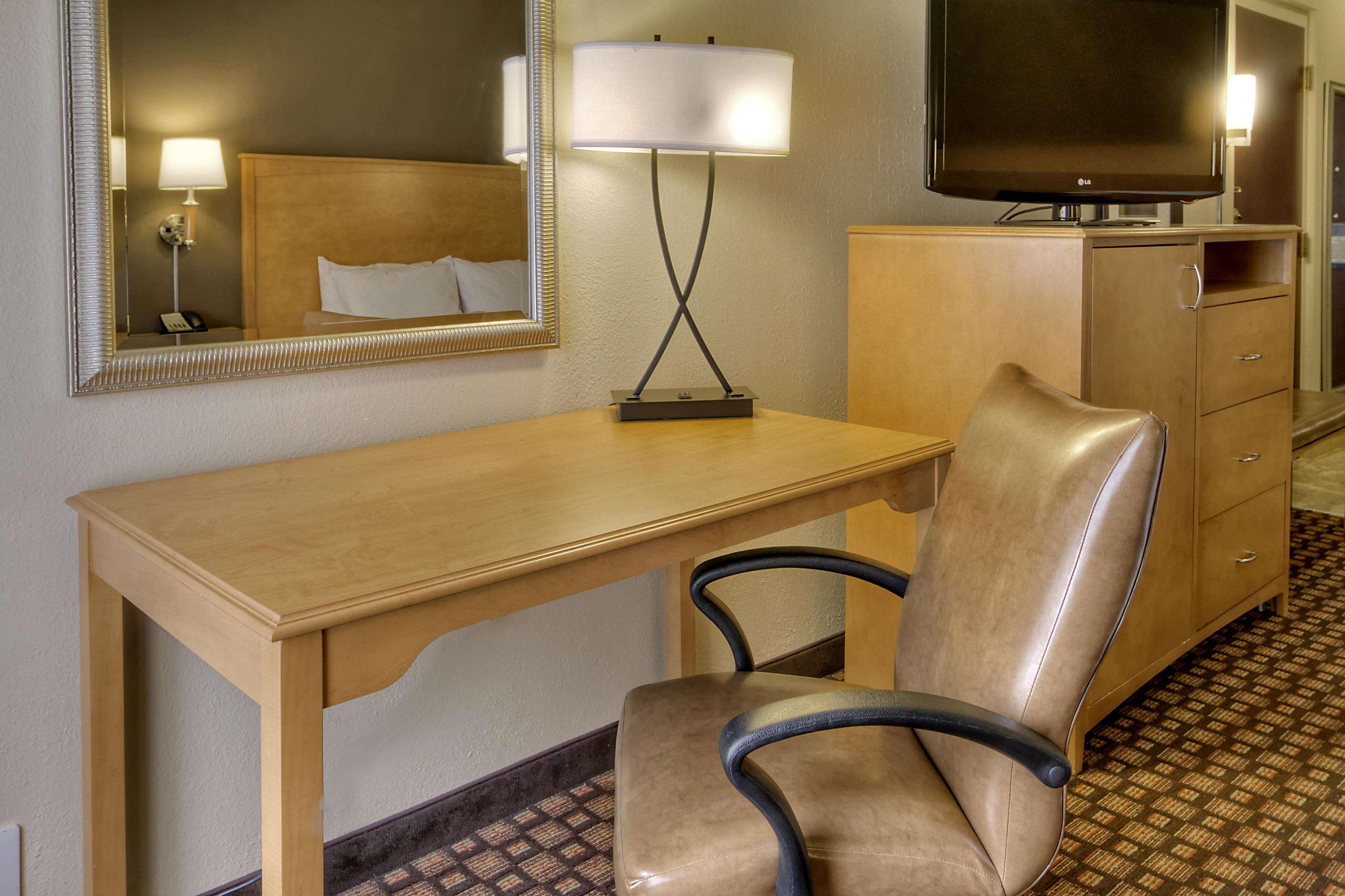 Hampton Inn & Suites Nashville-Vanderbilt-Elliston Place Εξωτερικό φωτογραφία