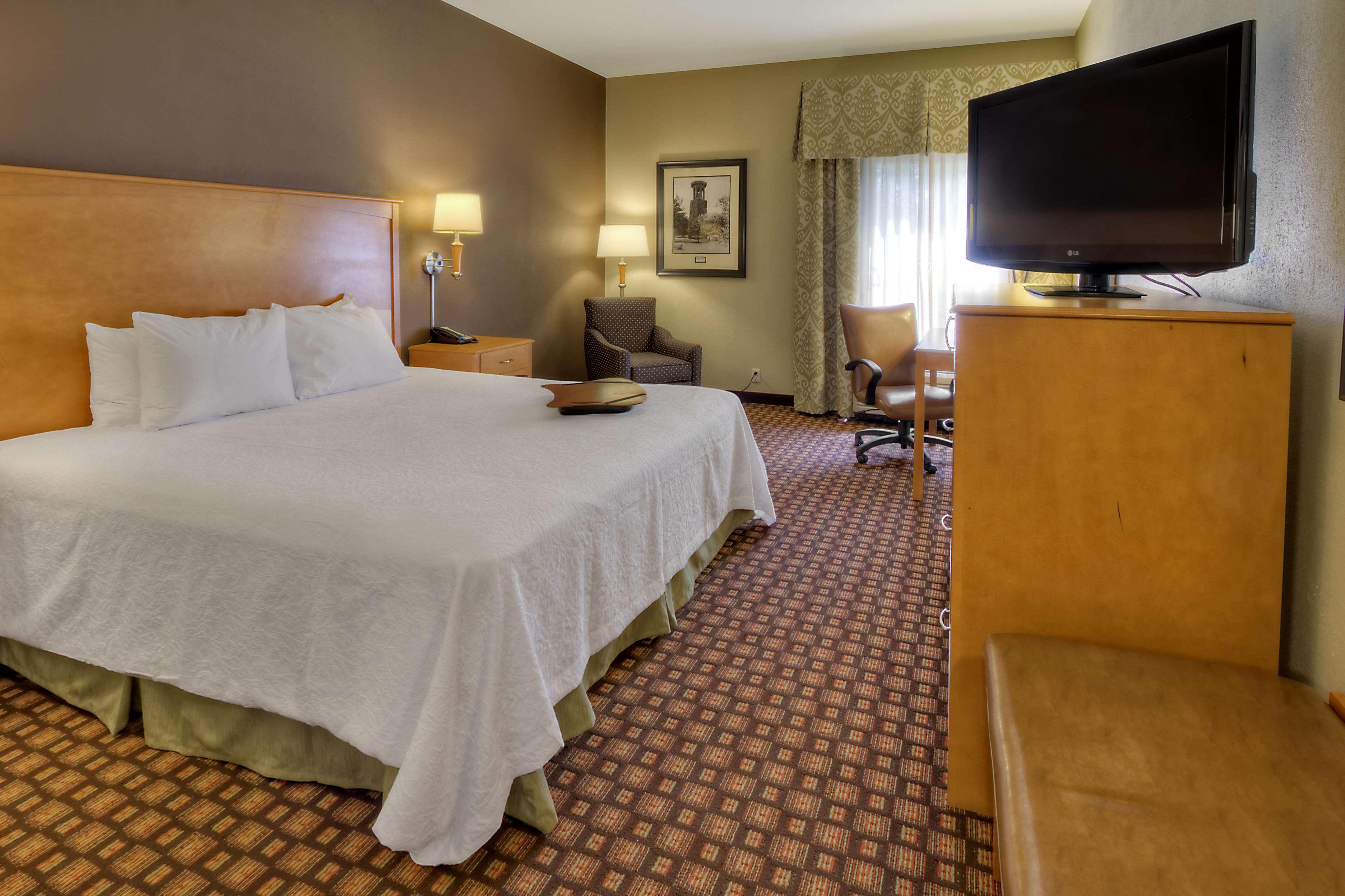 Hampton Inn & Suites Nashville-Vanderbilt-Elliston Place Εξωτερικό φωτογραφία