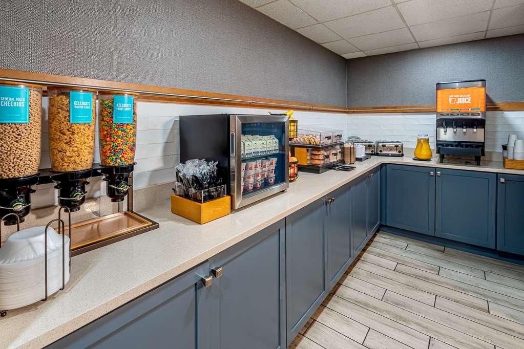 Hampton Inn & Suites Nashville-Vanderbilt-Elliston Place Εστιατόριο φωτογραφία