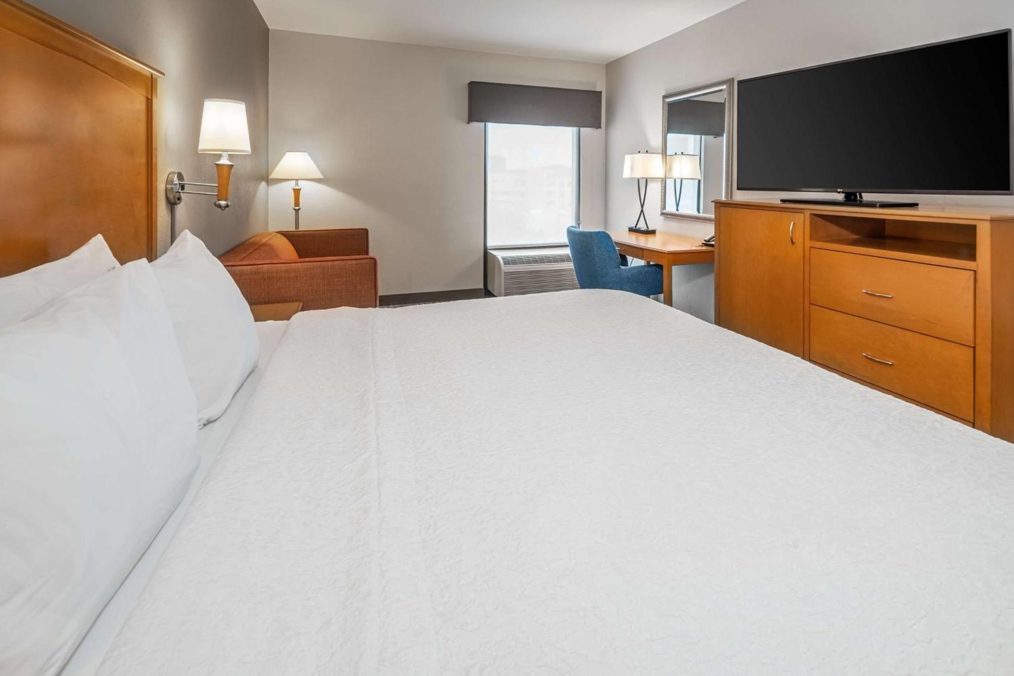 Hampton Inn & Suites Nashville-Vanderbilt-Elliston Place Εξωτερικό φωτογραφία