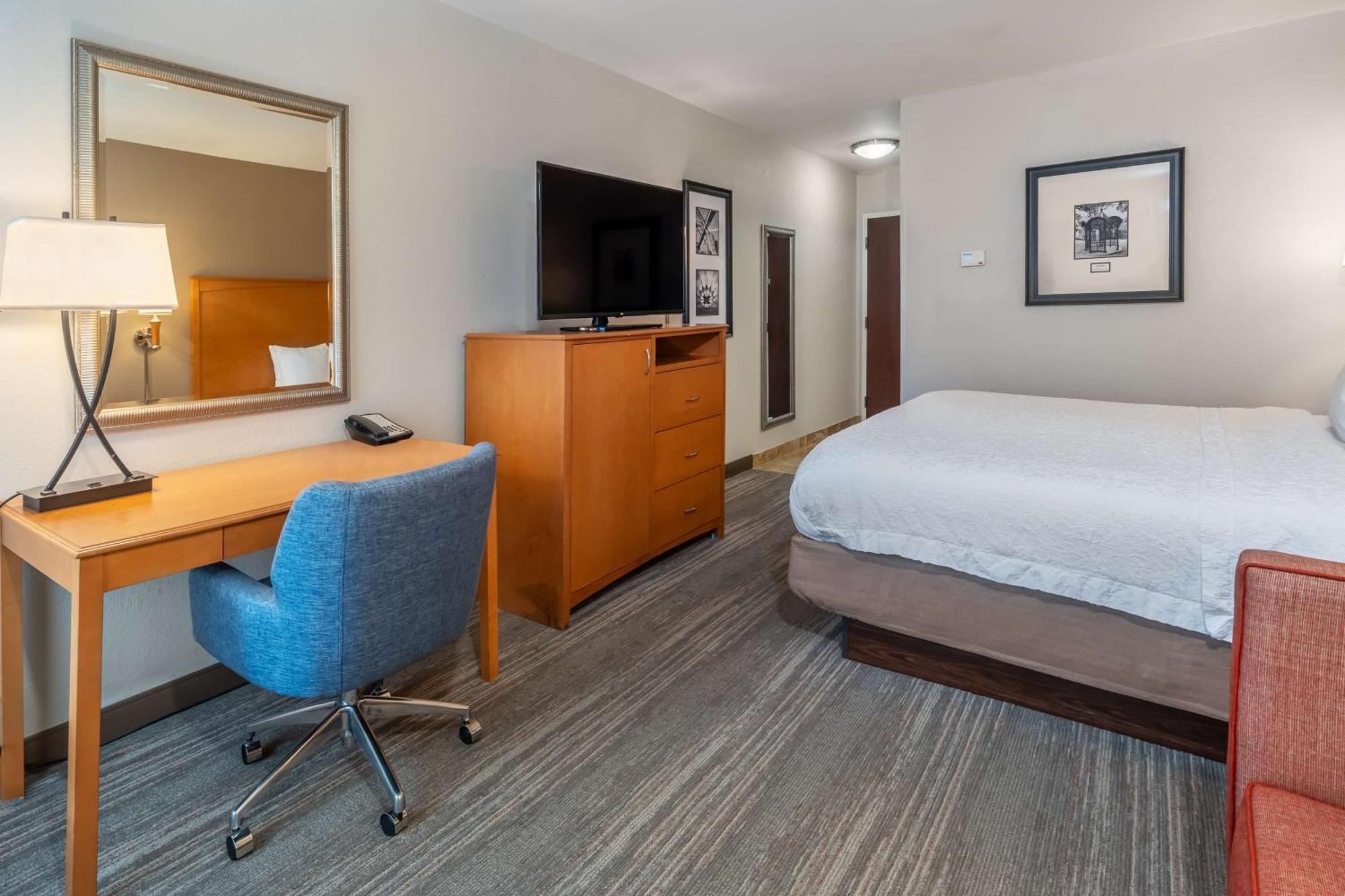 Hampton Inn & Suites Nashville-Vanderbilt-Elliston Place Εξωτερικό φωτογραφία